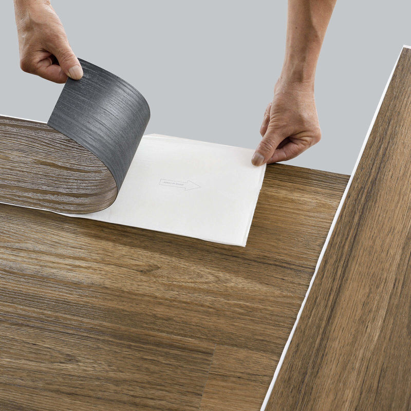 ไม้กันน้ํา ไฮโล Pvc กระเบื้องพื้น Lvt พื้นดิน Vinyl ติดกันเอง
