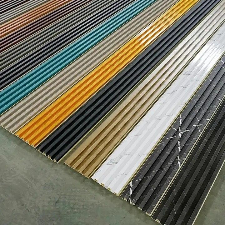 คุณภาพสูงไม้พลาสติกประกอบตกแต่งภายในตกแต่ง 3D กันน้ํา Wpc ผนังภายนอก