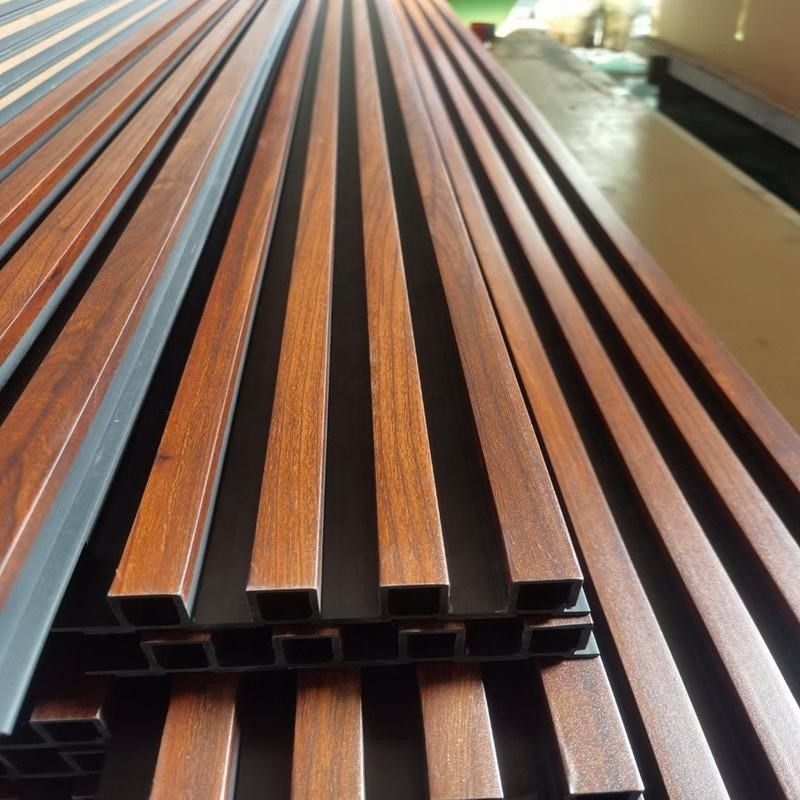 กระดาษดํา บ้านภายในผนังตกแต่ง WPC แผ่นผนังที่มีฟังก์ชันกันน้ํา