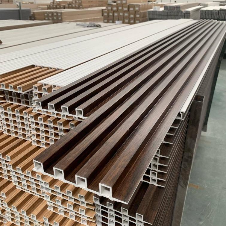 ภายใน WPC แผนผนังผงผงผงผงผงผนัง 3 มิติ PVC ไม้ทางเลือกภายนอก / การค้า / ห้องครัว / กีฬา