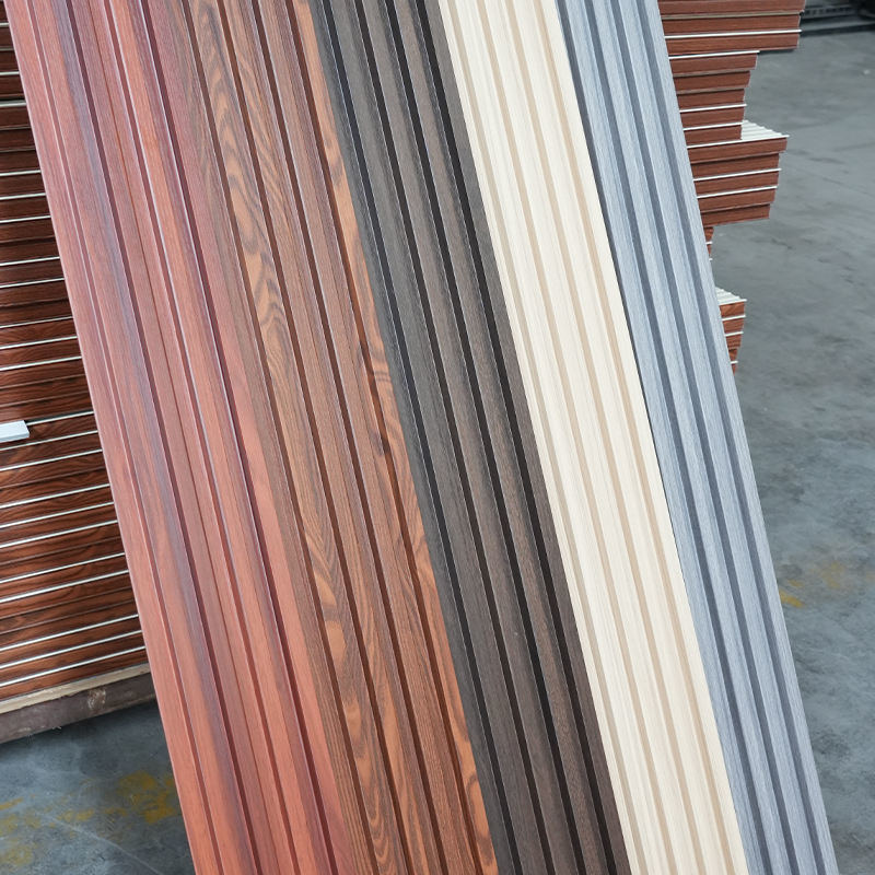 แผนผนัง WPC กันน้ําสําหรับทีวี เฉลิมหลังสําหรับตกแต่งภายในโรงแรมและอพาร์ทเมนต์ ผลิตจากพลาสติก