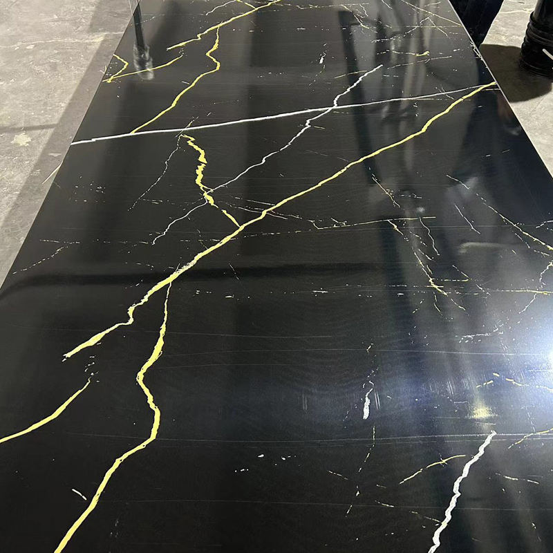 600*2440mm 4mm 5mm Custom Design SPC กระดานมาร์บอร์ด กันน้ําสําหรับภายใน Pvc แผ่นผนัง พลาสติก UV กระดาษมาร์บอร์ด