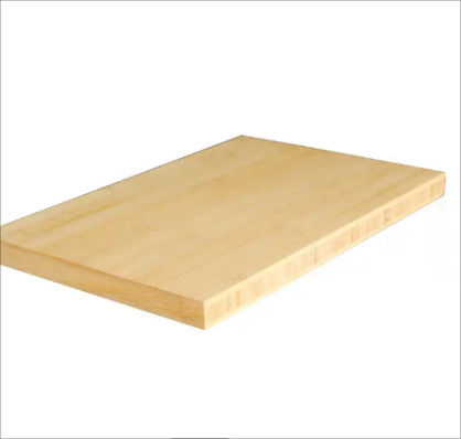 20 มิลลิเมตร ไม้ยาง 4x8 แผ่นบนโต๊ะ