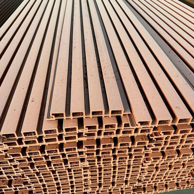 แผ่นผนังกันน้ํา WPC ภายนอก แผ่นผนังประกอบภายนอก PVC แผ่นผนังไม้